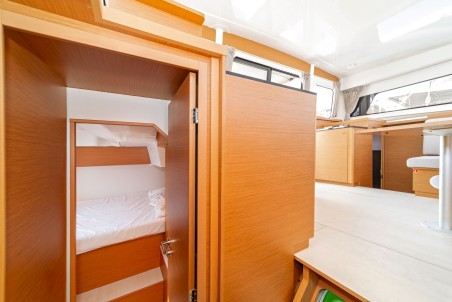 Excess Excess 11 - 4 + 1 + 1 cab. One Kiss