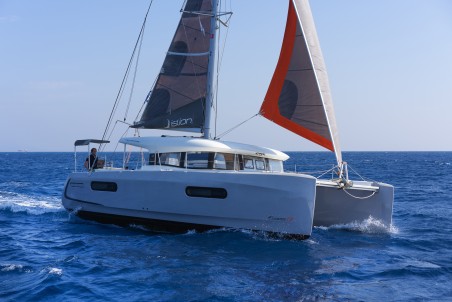 Excess Excess 12 - 4 + 1 + 1 cab. Excessive