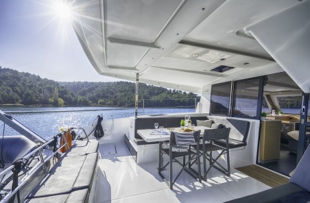 Fountaine Pajot Fountaine Pajot Isla 40 - 4 + 1 cab. First Step
