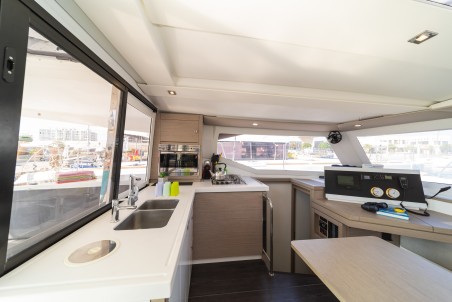 Fountaine Pajot Fountaine Pajot Lucia 40 - 4 cab. Fortuna