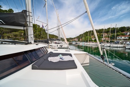 Fountaine Pajot Fountaine Pajot Tanna 47 - 5 + 1 cab. First Life