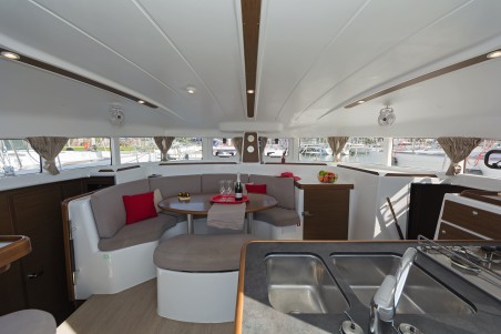 Lagoon-Bénéteau Lagoon 380 S2 - 4 + 2 cab. Eleven