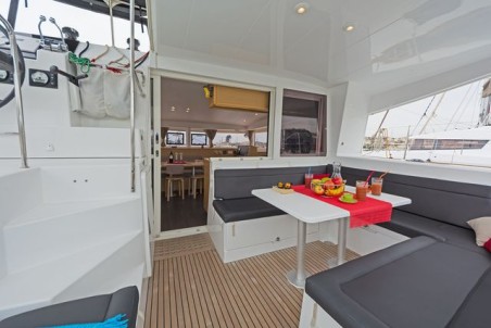 Lagoon-Bénéteau Lagoon 400 S2 - 4 + 2 cab. Libre