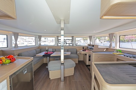 Lagoon-Bénéteau Lagoon 42 - 4 + 2 cab. Dream Waters