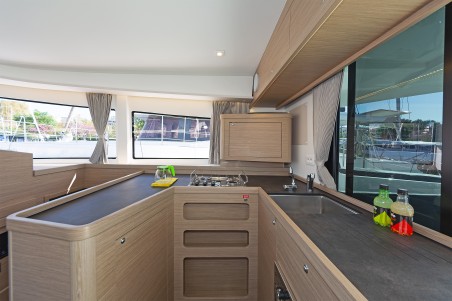 Lagoon-Bénéteau Lagoon 42 - 4 + 2 cab. Dream Waters