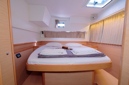 Lagoon-Bénéteau Lagoon 42 - 4 + 2 cab. Plous