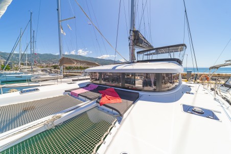 Lagoon-Bénéteau Lagoon 42 - 4 + 2 cab. White Pearl