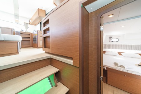 Lagoon-Bénéteau Lagoon 42 - 4 + 2 cab. White Waves