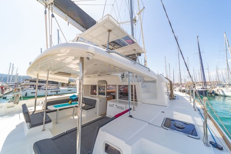 Lagoon-Bénéteau Lagoon 450 F - 4 + 2 cab. Caretta Nana