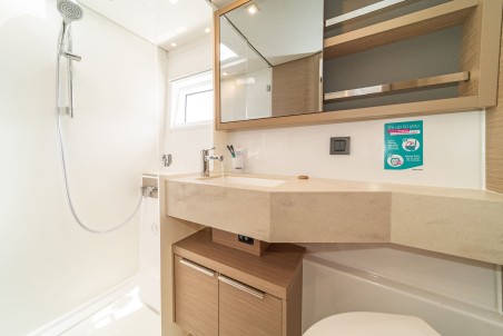 Lagoon-Bénéteau Lagoon 46 - 4 + 2 cab. First Care