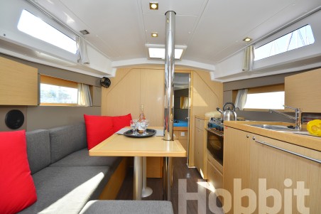 Bénéteau Oceanis 35 Hobbit