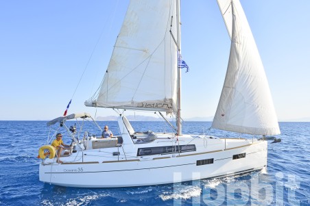 Bénéteau Oceanis 35 Hobbit