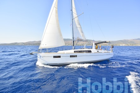 Bénéteau Oceanis 35 Hobbit