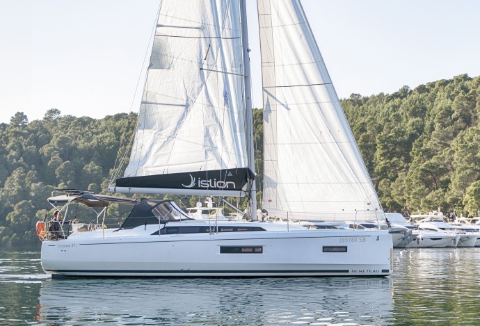 Bénéteau Oceanis 37.1 First Dream