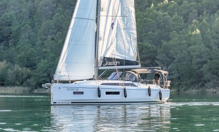 Bénéteau Oceanis 37.1 First Dream