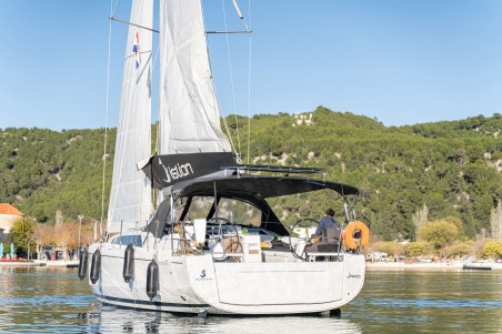 Bénéteau Oceanis 37.1 First Dream