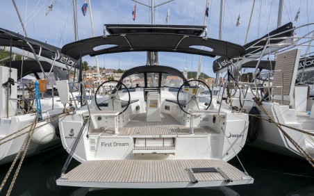Bénéteau Oceanis 37.1 First Dream