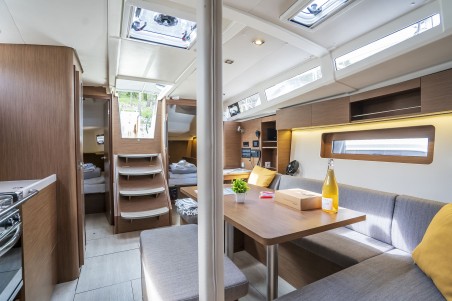 Bénéteau Oceanis 37.1 First Dream