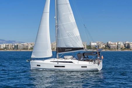 Bénéteau Oceanis 40.1 Roza