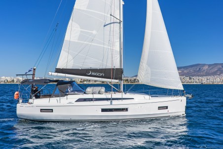 Bénéteau Oceanis 40.1 Roza