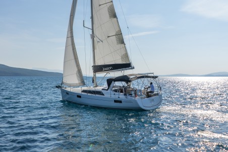 Bénéteau Oceanis 41.1 Elena