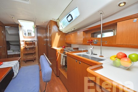 Bénéteau Oceanis 43 Elena