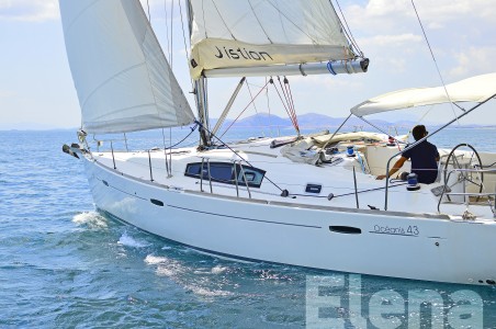 Bénéteau Oceanis 43 Elena
