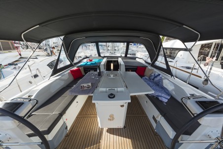 Bénéteau Oceanis 51.1 Mamakita