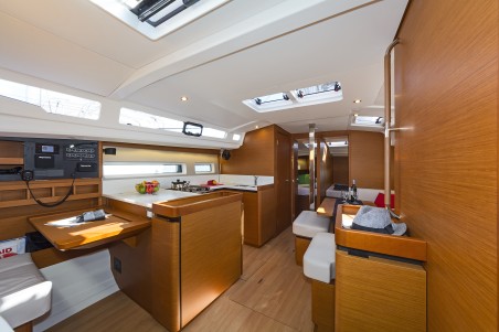 Jeanneau Sun Odyssey 440 - 4 cab. Dory