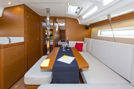 Jeanneau Sun Odyssey 440 - 4 cab. Dory