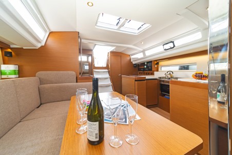Jeanneau Sun Odyssey 440 - 4 cab. Esperos