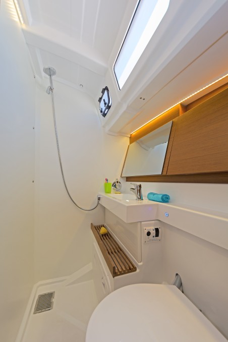 Jeanneau Sun Odyssey 490 - 5 + 1 cab. Captain George