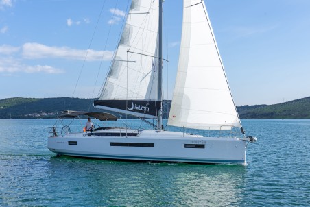 Jeanneau Sun Odyssey 490 - 5 + 1 cab. First Ride