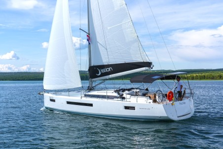 Jeanneau Sun Odyssey 490 - 5 + 1 cab. First Ride