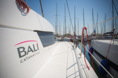 Catana Group Bali 4.0 - 4 + 2 cab. Blue Dream II