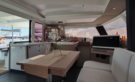 Fountaine Pajot Fountaine Pajot Astrea 42 - 4 + 1 cab. Crazy Diamond