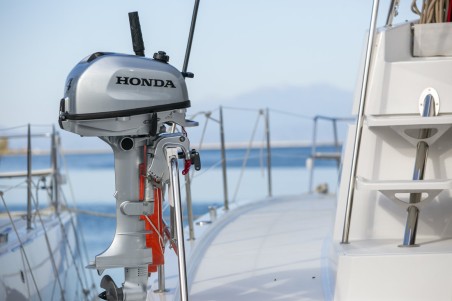 Catana Group Bali 4.3 - 4 + 2 cab. Eleni