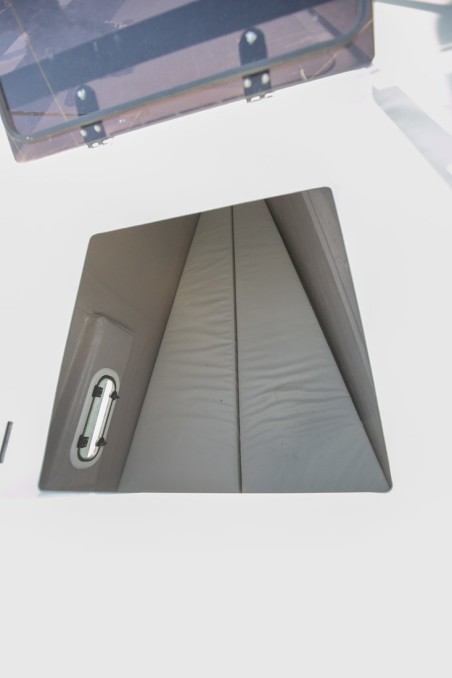 Catana Group Bali 4.3 - 4 + 2 cab. Eleni