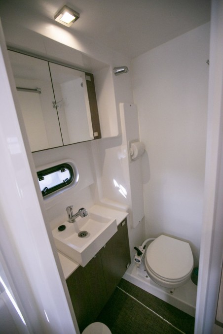 Catana Group Bali 4.3 - 4 + 2 cab. Eleni