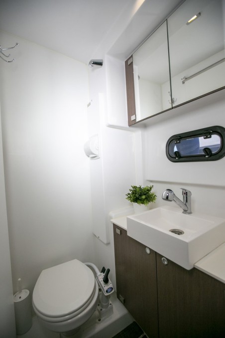 Catana Group Bali 4.3 - 4 + 2 cab. Eleni