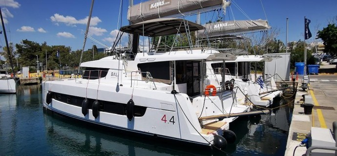Catana Group Bali 4.4 - 4 + 1 cab. Kos 44.1