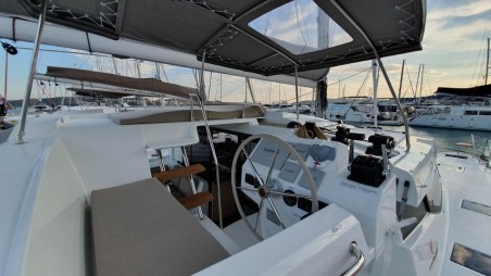 Fountaine Pajot Fountaine Pajot Astrea 42 - 4 + 2 cab. Ocean Runner