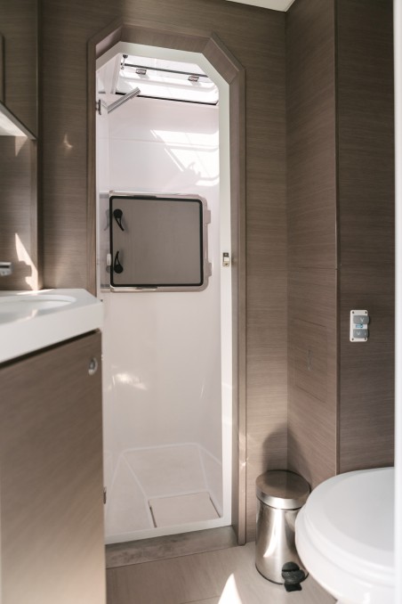 Catana Group Bali 4.8 - 6 cab. Kos 48.1