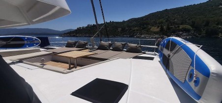 Catana Group Bali 5.8 - 6 + 2 cab. KOS 58.CAT