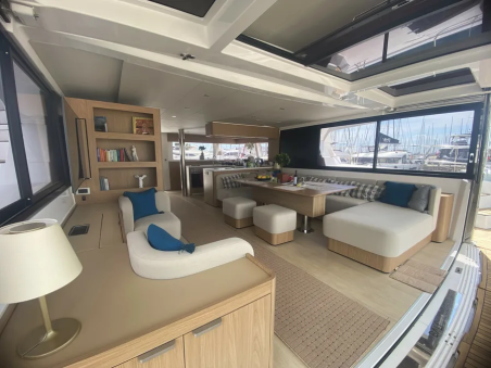 Catana Group Bali 5.8 - 6 + 2 cab. KOS 58.CAT