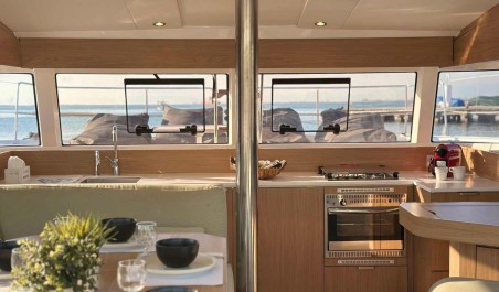 Catana Group Bali Catsmart - 4 + 2 cab. Northcat 38