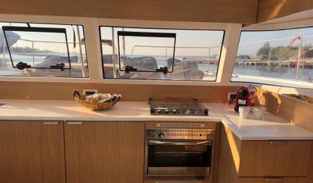 Catana Group Bali Catsmart - 4 + 2 cab. Northcat 38