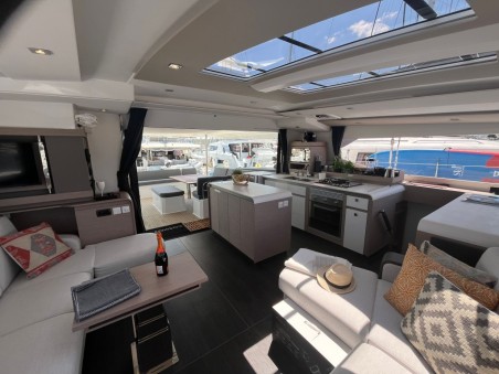 Fountaine Pajot Fountaine Pajot Aura 51 - 5 + 1 cab. Cosmos