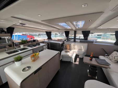 Fountaine Pajot Fountaine Pajot Aura 51 - 5 + 1 cab. Cosmos