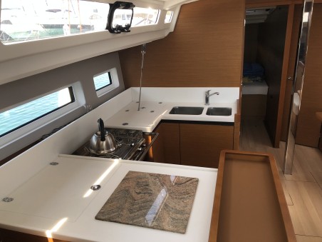 Jeanneau Sun Odyssey 440 - 4 cab. Kos 440.1